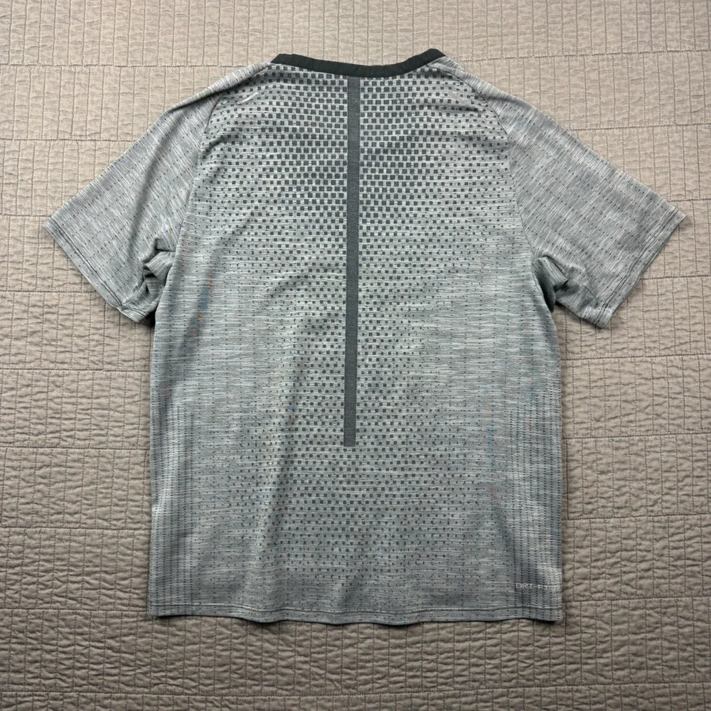 Nike Running Dri-FIT ADV Mens Medium Grey TechKnit Training Shirt Active Gym